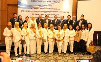 Trans Hybrid Communication